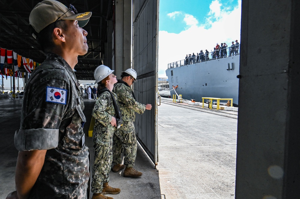 DVIDS Images Republic of Korea Navy Arrives for RIMPAC 2024 [Image