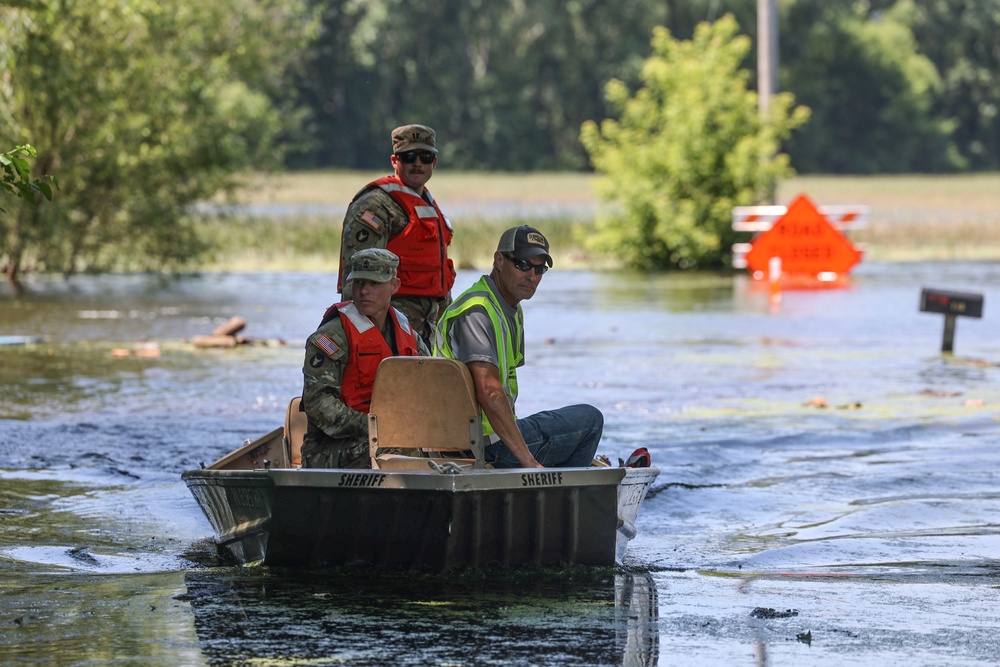 Minnesota National Guard assists in Waterville flood efforts