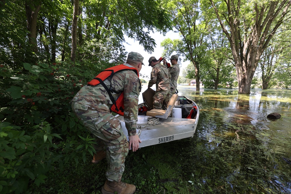 Minnesota National Guard assists in Waterville flood efforts