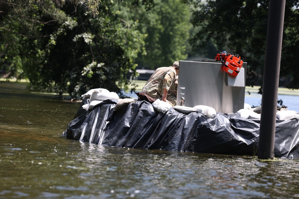 Minnesota National Guard assists in Waterville flood efforts