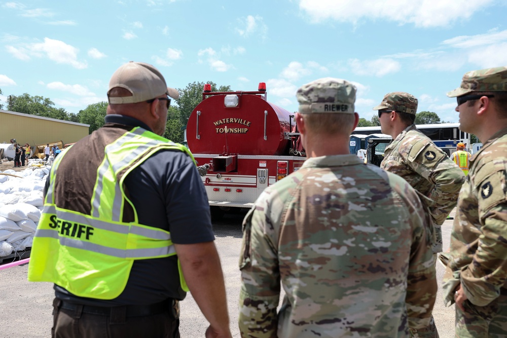 Minnesota National Guard assists in Waterville flood efforts