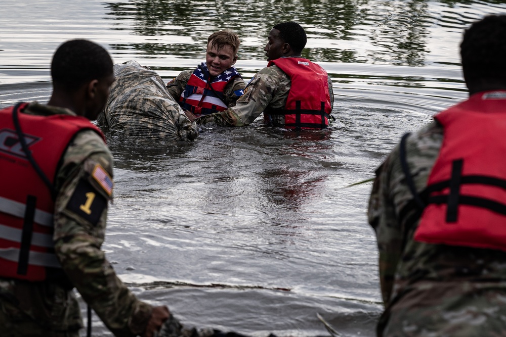 III Armored Corps Best Squad 2024 Swim Survival