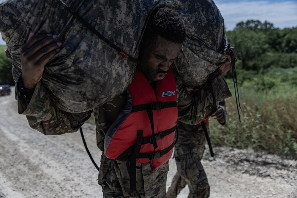 III Armored Corps Best Squad 2024 Swim Survival