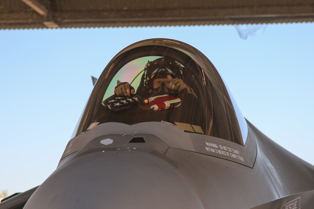 VMFA-214 leaders fly RAAF F-35A jets