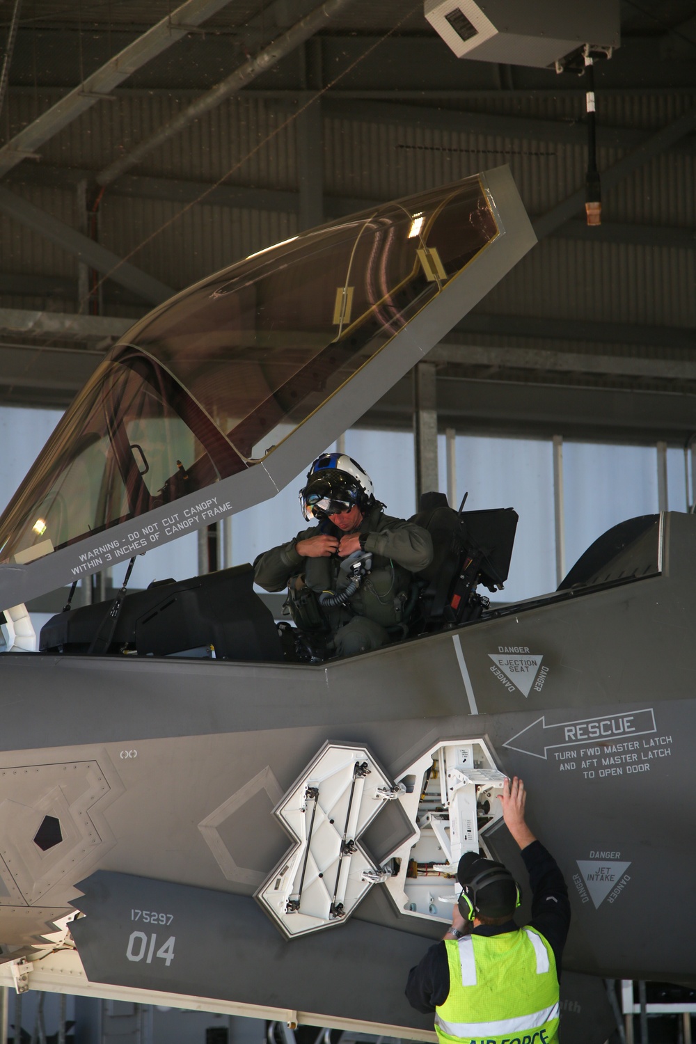 VMFA-214 leaders fly RAAF F-35A jets