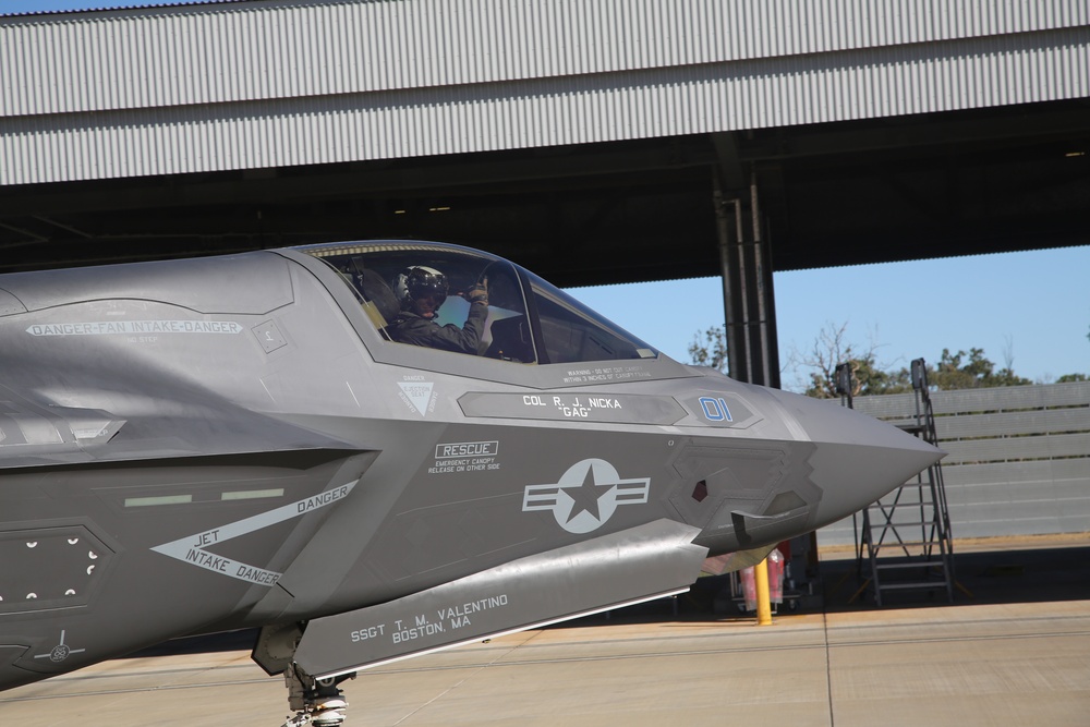 MAG-13 CO flies in Australia