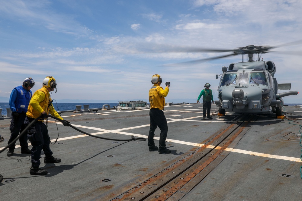 DVIDS - Images - Sailors aboard the USS Howard conduct flight quarters ...