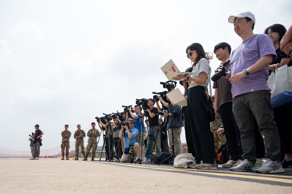 SOCKOR commander Brig. Gen. Lipson hosts media day