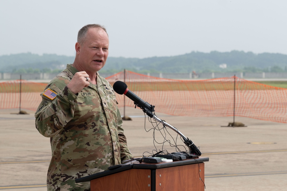 DVIDS - Images - SOCKOR commander Brig. Gen. Lipson hosts media day ...