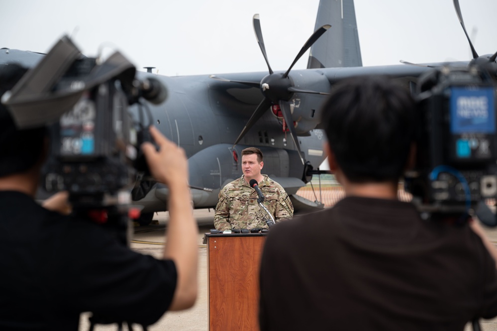 SOCKOR commander Brig. Gen. Lipson hosts media day