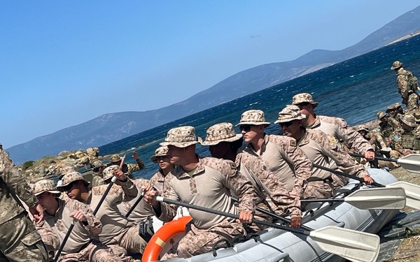 U.S. Marines, Turkish Aegean Army conduct boat training