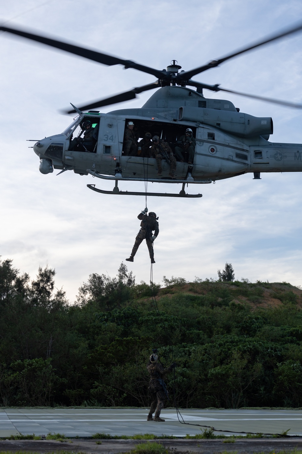 Maritime Raid Force conduct helicopter rope suspension techniques training