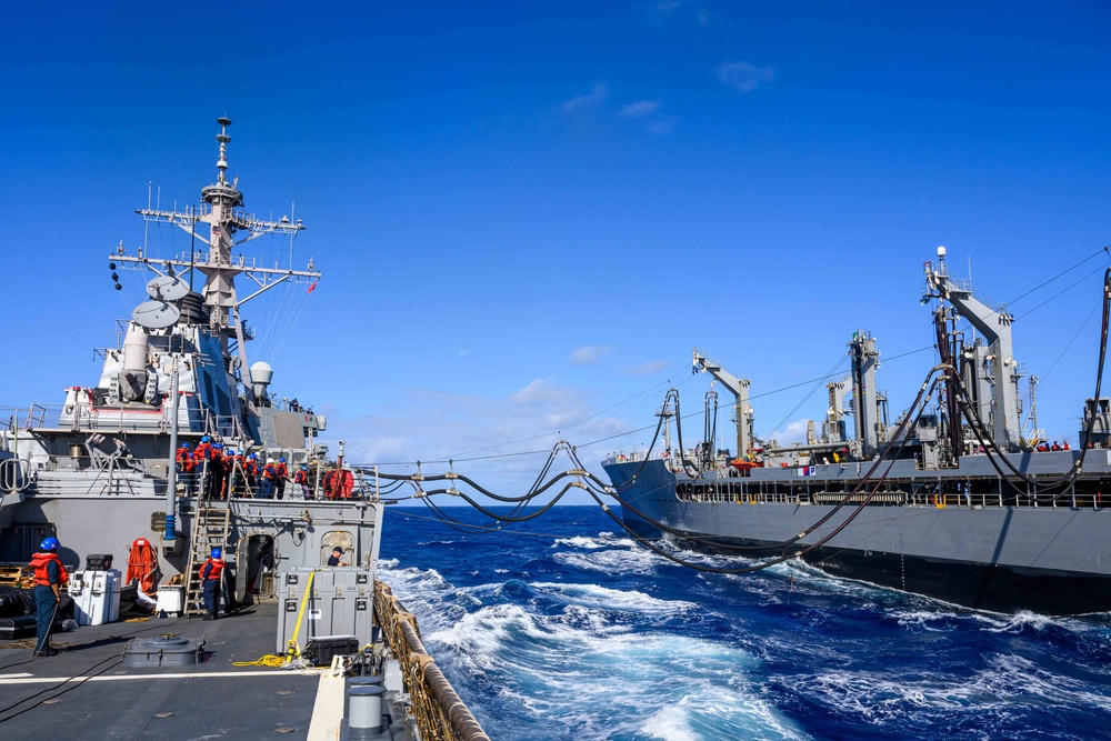 UNREP onboard USS Curtis Wilbur (DDG 54)