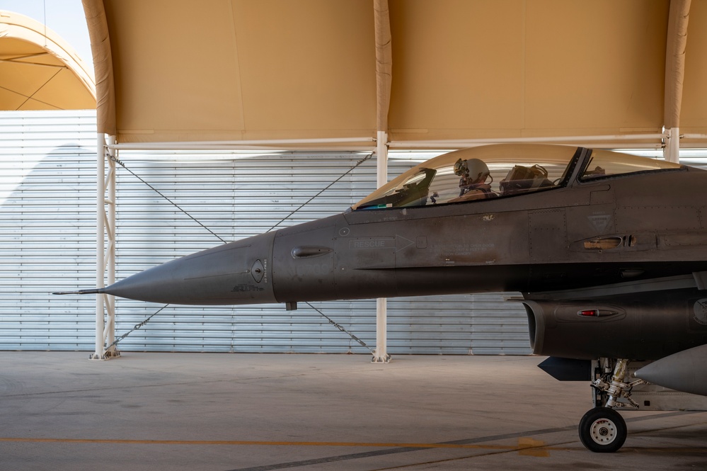 U.S. F-16 Fighting Falcons depart for Ballast Cannon 24.6