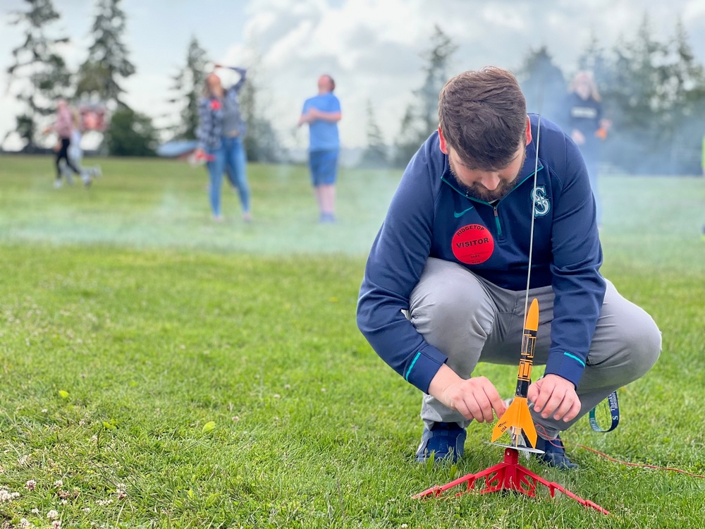 SWFPAC STEM Team Sponsors Rocket Launch Event for Ridgetop Middle Engineering Course Students