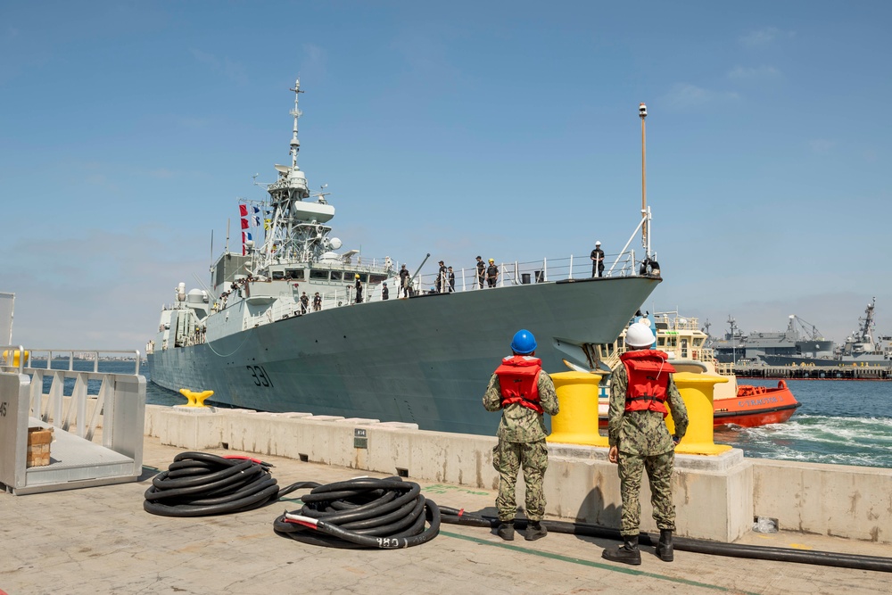 USS Essex In-Port Operations