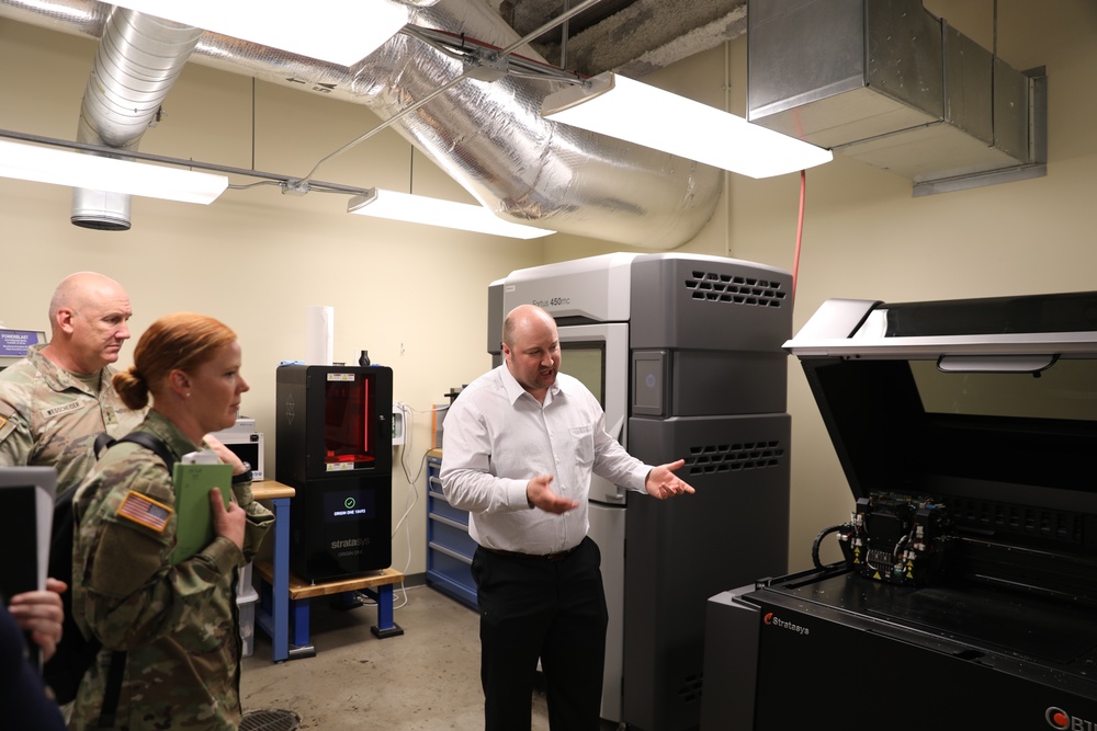 28th Infantry Division leaders tour research and development center