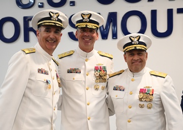 Fifth Coast Guard District holds change-of-command ceremony