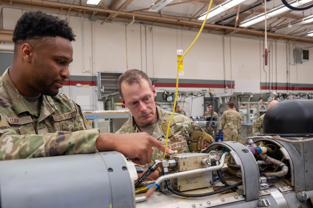 DVIDS - Images - Working with Weasels: 20th Component Maintenance ...