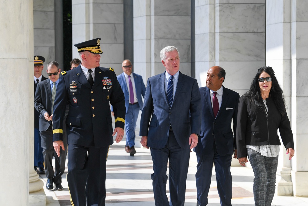 Wreath Laying at the Tomb of the Unknown Soldier