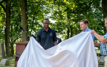 CTNG helps unveil burial marker for Civil War Soldier, parents’ refurbished gravestone