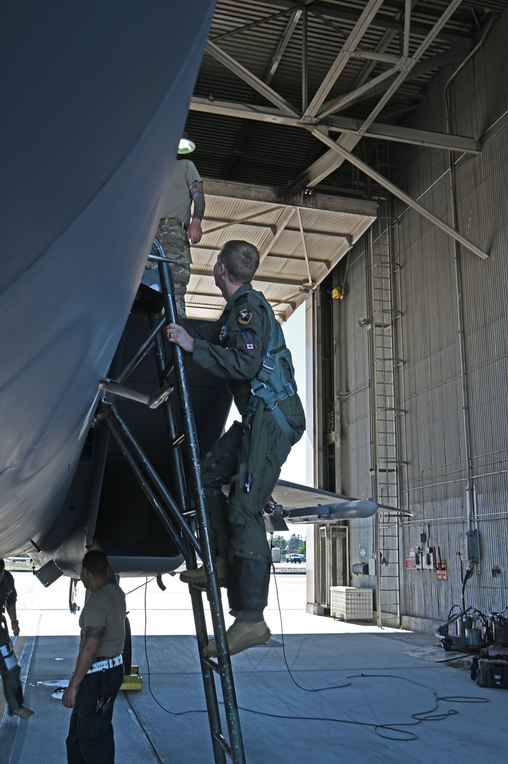 Team Kingsley flies foreign test pilots