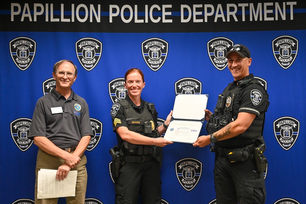 ESGR presents Patriot Award at Papillion Police Department
