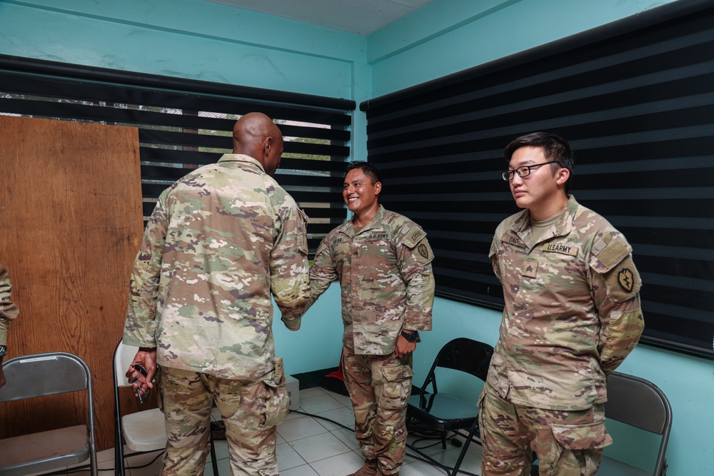 Lt. Gen. Xavier Brunson visit United States Army Pacific soldiers during JPMRC-X