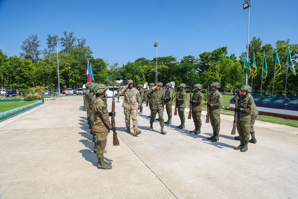 Lt. Gen. Xavier Brunson visit United States Army Pacific soldiers during JPMRC-X