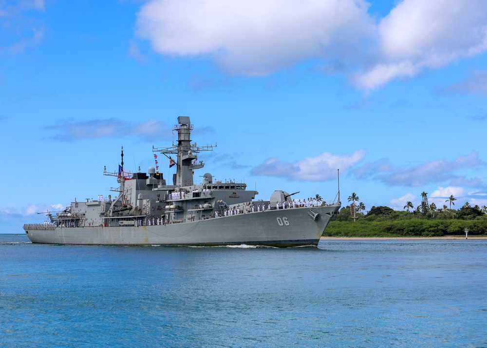 CNS Almirante Condell Arrives for RIMPAC 2024