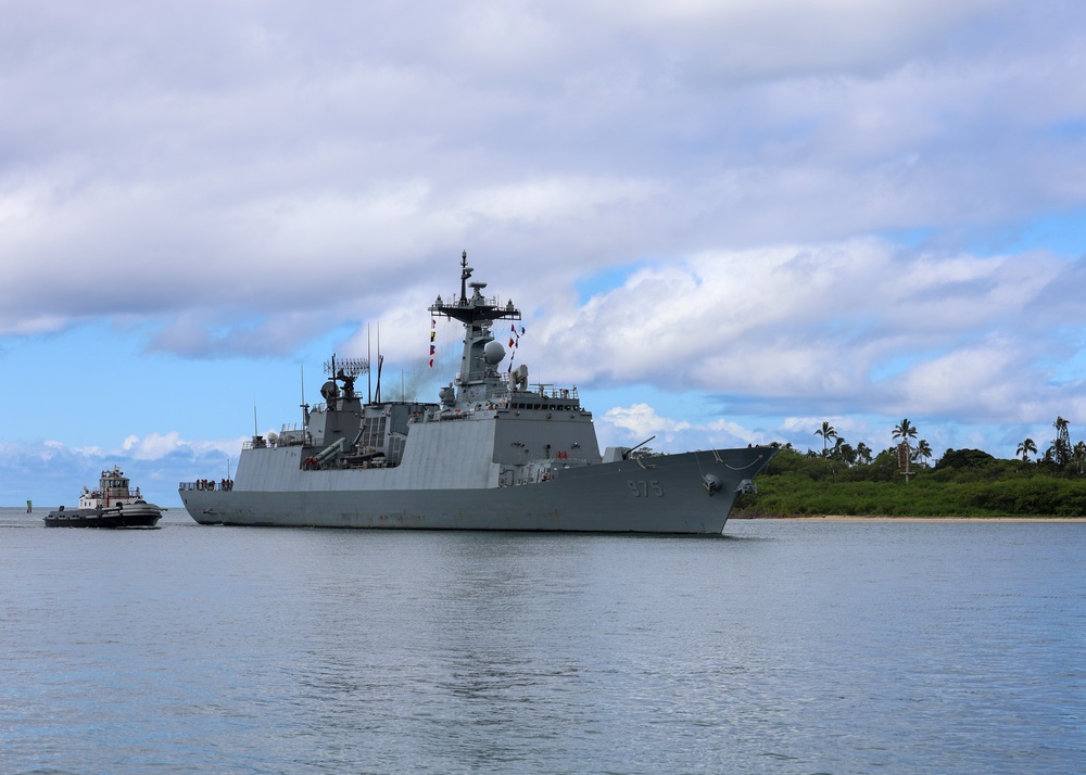 ROKS Chungmugong Yi Sun-sin Arrives for RIMPAC 2024