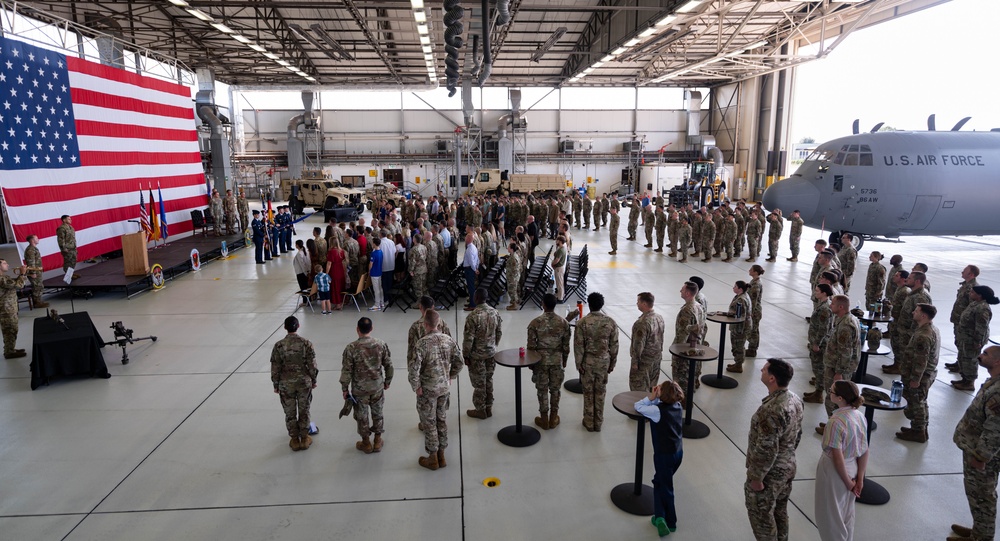 435th CRG Airmen welcome new commander