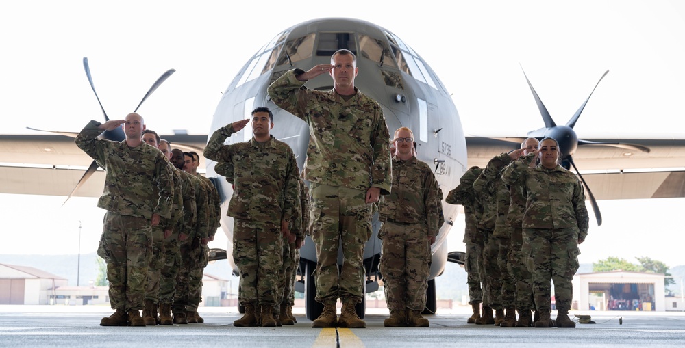 435th CRG Airmen welcome new commander