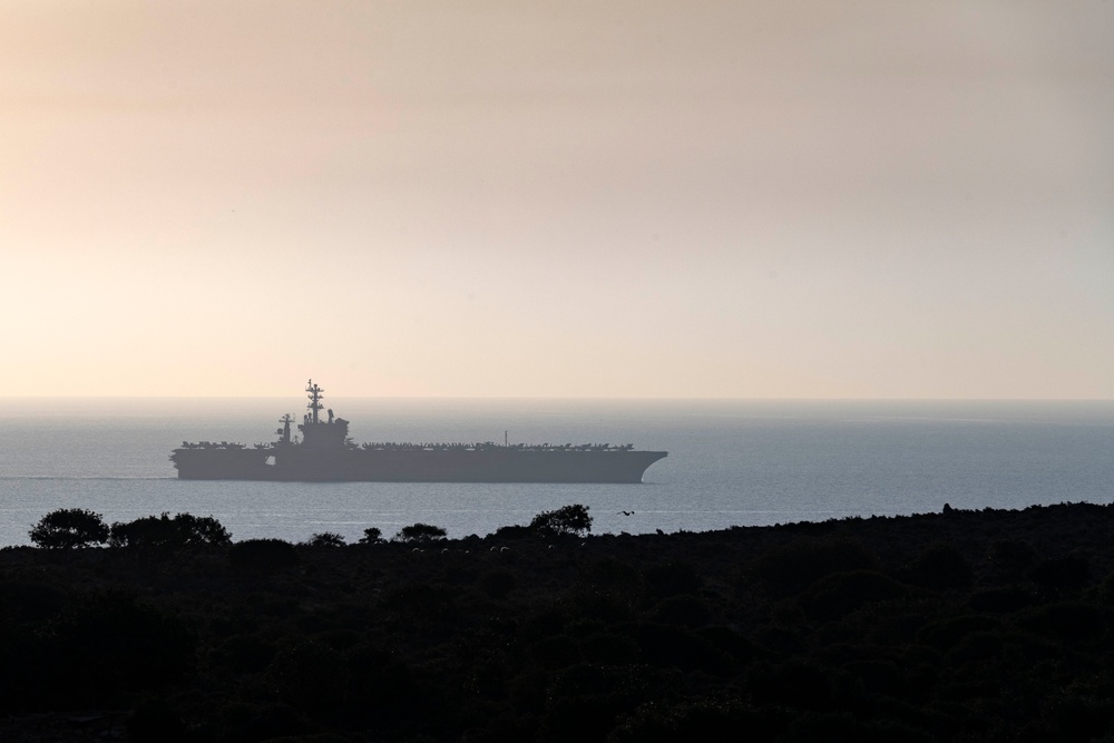 Ike arrives in Souda Bay