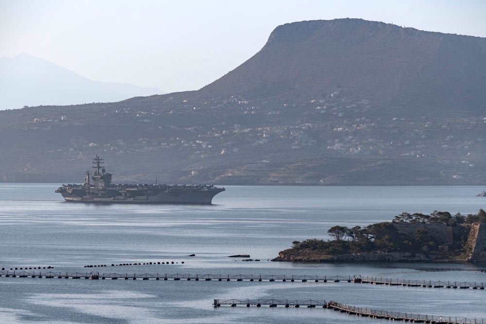 Ike arrives in Souda Bay