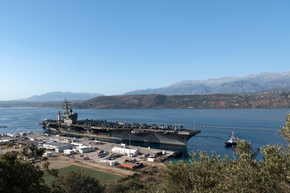 Ike arrives in Souda Bay