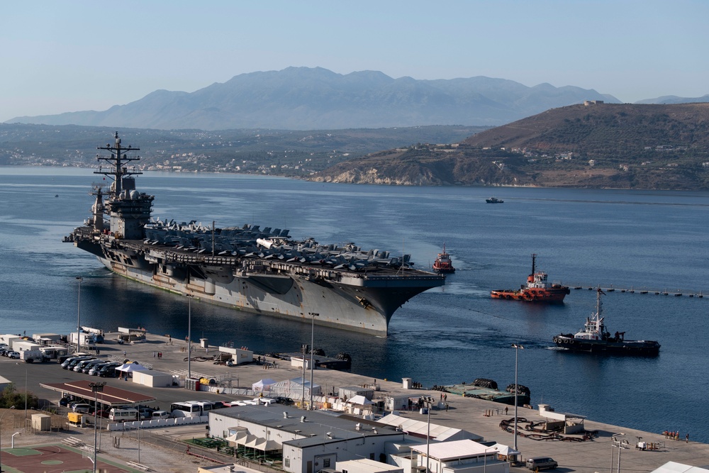 Ike arrives in Souda Bay