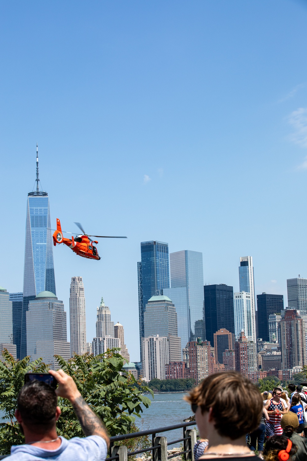 U.S. Coast Guard performs rescue demo during fleet week