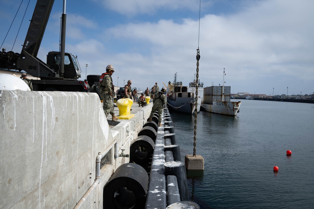 DVIDS - Images - Expeditionary Fleet Mooring (NMCB 3 UCT 2) [Image 5 of 10]