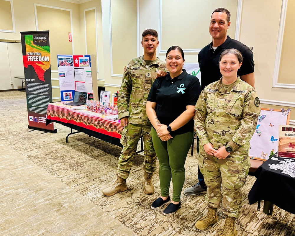 Munson Soldiers participate in Fort Leavenworth Army Heritage Month Event