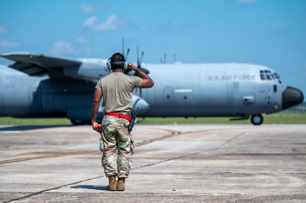 803rd AMXS crew chief launches aircraft