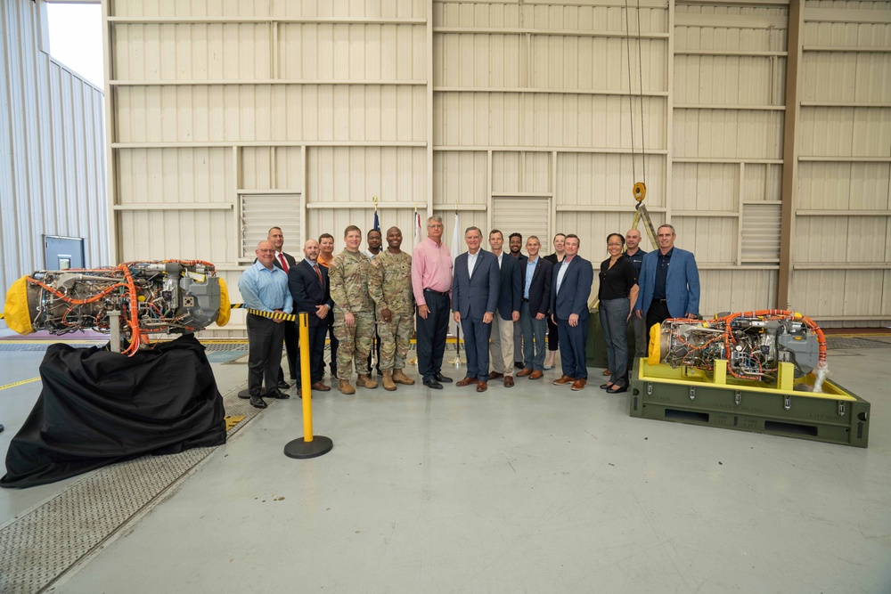 T901 Engine Delivery group photo