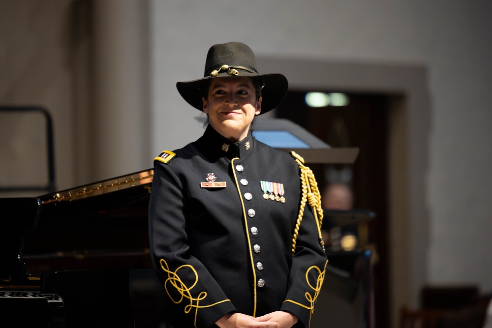 The U.S. Army Chorus and Brass Quintet perform special Memorial Day concert for the Dallas community