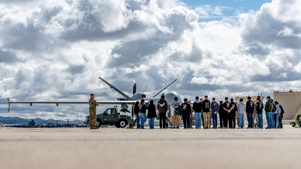 163d Attack Wing Showcases Aircraft and Careers to Local Marine ROTC Unit