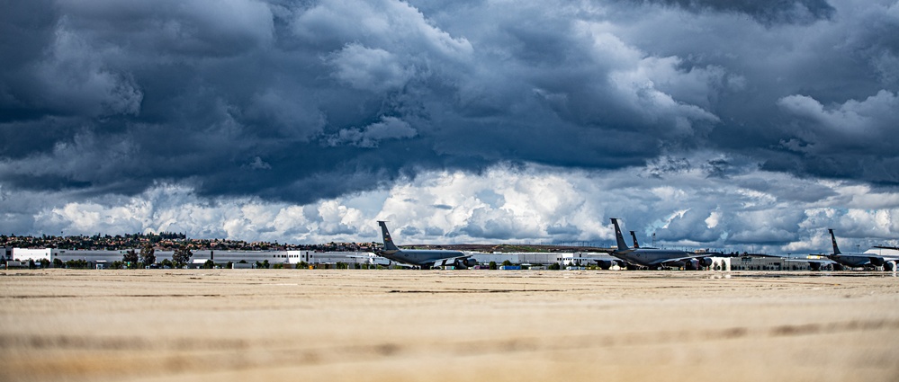 163d Attack Wing Showcases Aircraft and Careers to Local Marine ROTC Unit
