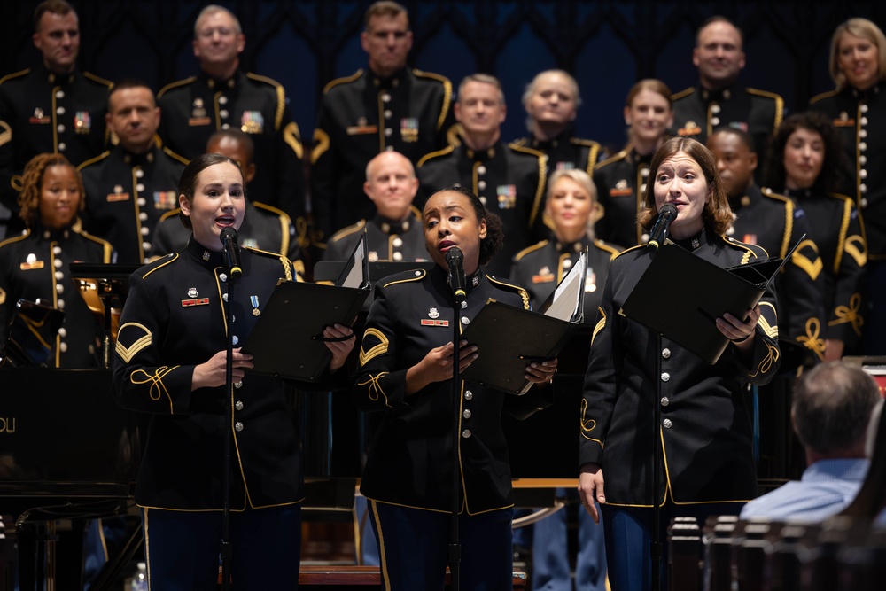 The U.S. Army Chorus and Brass Quintet perform special Memorial Day concert for the Dallas community