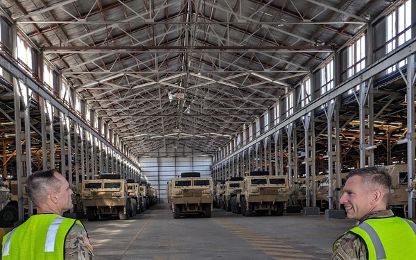 8th TSC and ADF Joint Logistics Command sign milestone agreement
