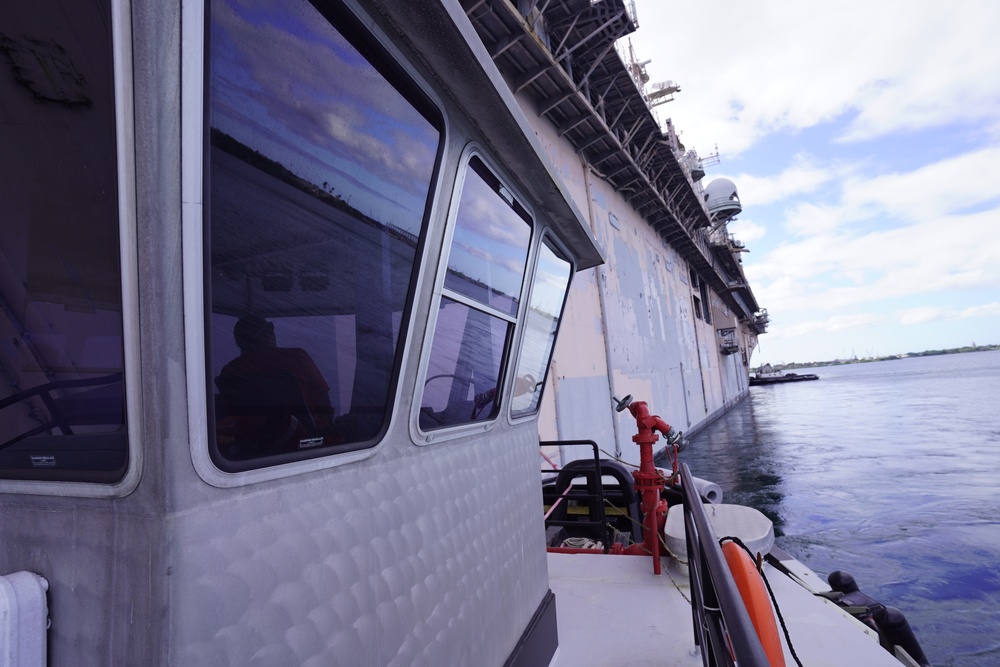 Decommissioned USS Tarawa Towed, Following SALVEX 24-001