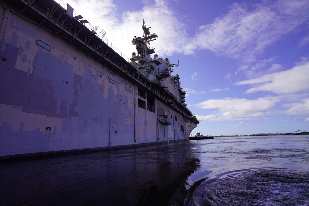 Decommissioned USS Tarawa Towed, Following SALVEX 24-001