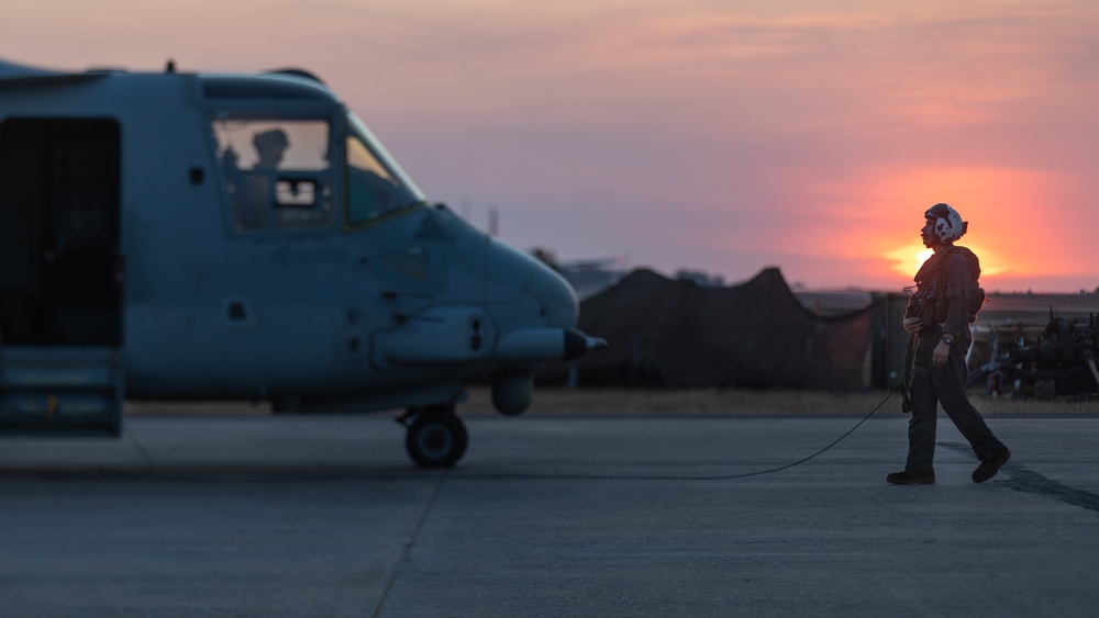 MRF-D 24.3: MV-22B Ospreys take off from RAAF Darwin during Exercise Diamond Storm 24